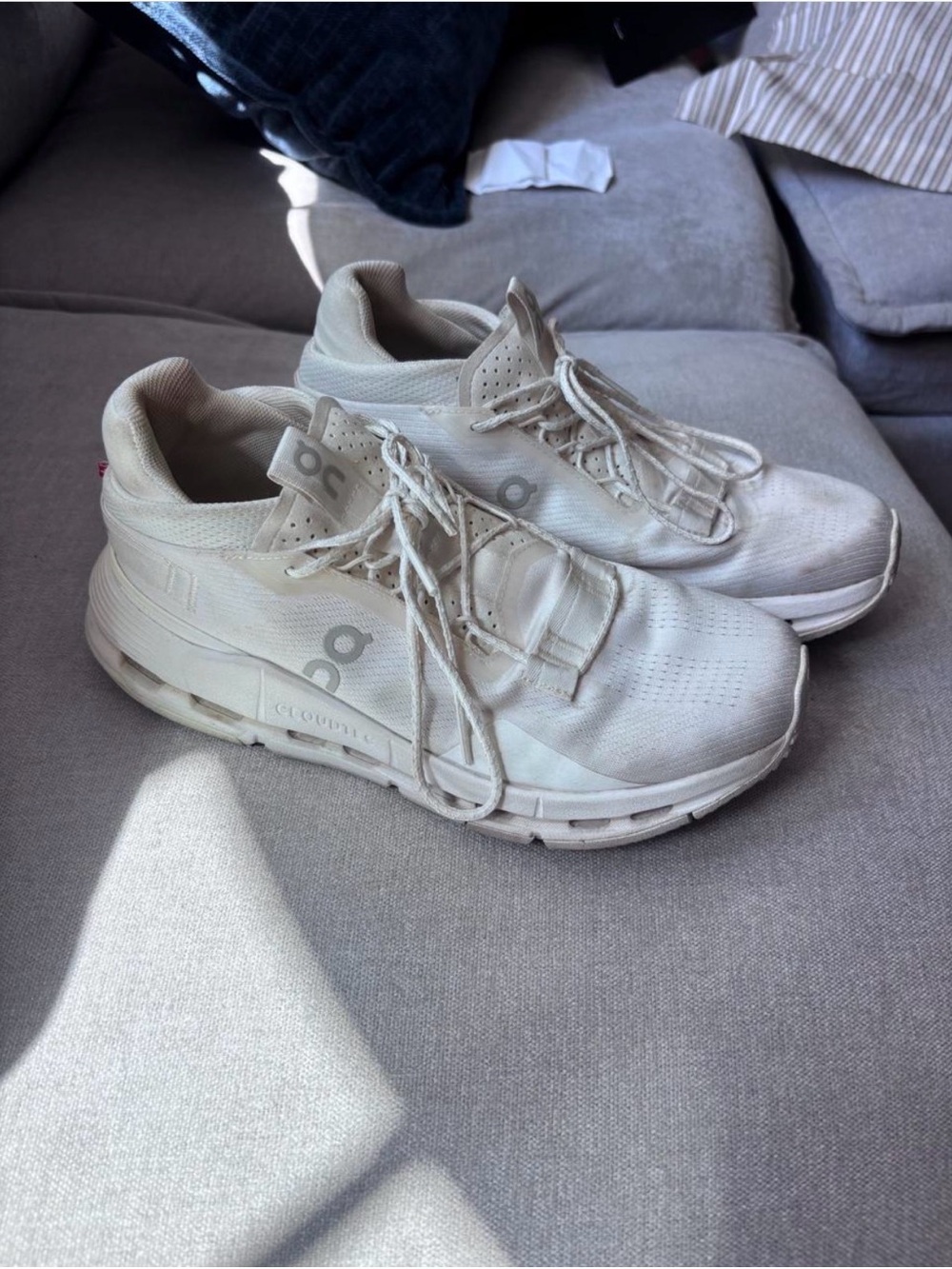 On Running Cloudswift Running Shoes - women’s 8